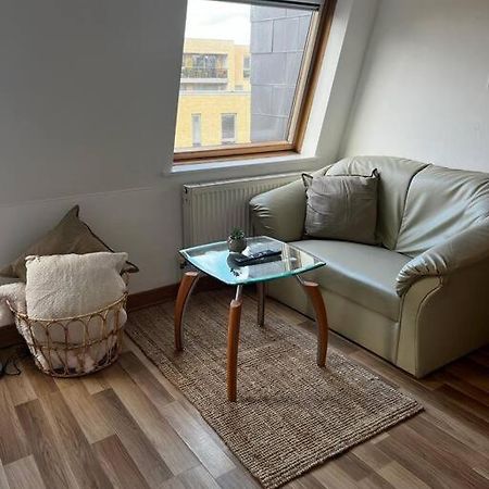 Quirky Studio Flat Selfcontained Λονδίνο Εξωτερικό φωτογραφία