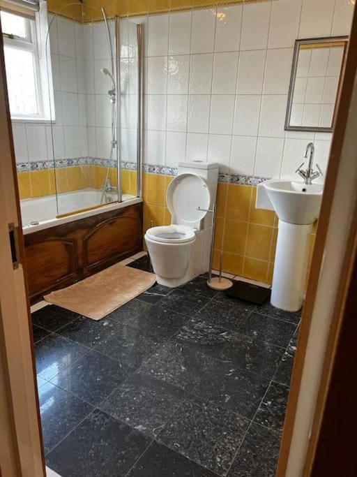 Quirky Studio Flat Selfcontained Λονδίνο Εξωτερικό φωτογραφία